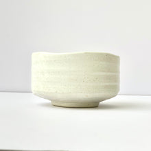 Load image into Gallery viewer, KOHIKI White matcha tea bowl